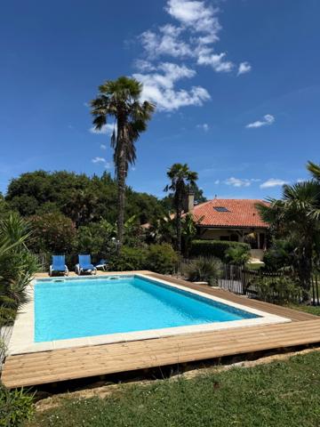 💰 Rentabilité & Qualité de vie : Ensemble immobilier avec 5 logements, maison et piscine à Eugénie-les-Bains