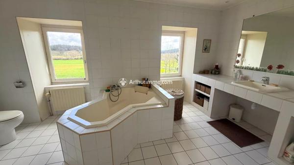 Vente                                                      Propriété
                        
                     6 pièces                      201 m2                     à Millau