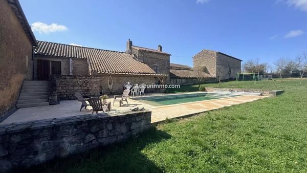 Vente                                                      Propriété
                        
                     6 pièces                      201 m2                     à Millau