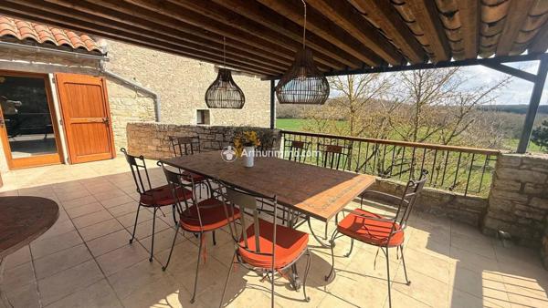 Vente                                                      Propriété
                        
                     6 pièces                      201 m2                     à Millau