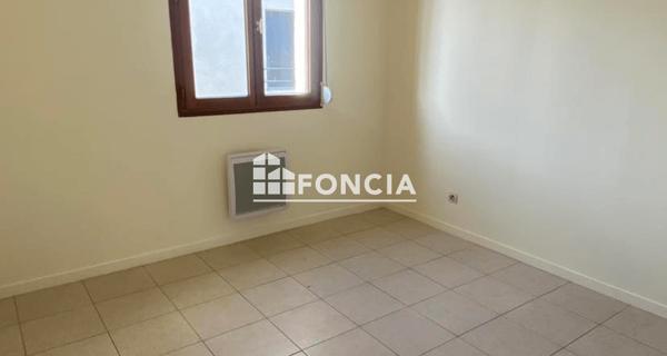 Location Appartement 3 pièces 47.2 m² - Maule 78580