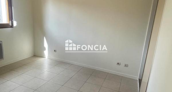Location Appartement 3 pièces 47.2 m² - Maule 78580