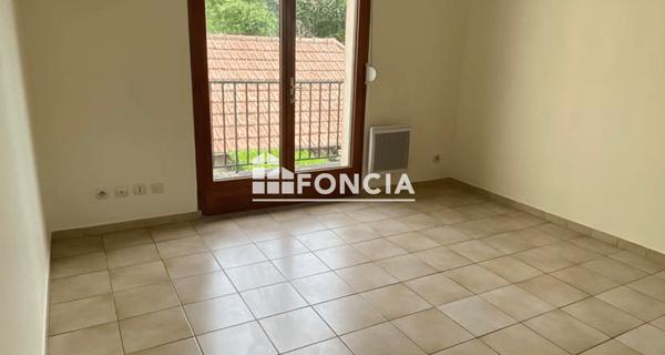 Location Appartement 3 pièces 47.2 m² - Maule 78580