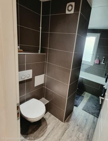 Appartement
         3 pièces
        - 58 m² Exclusivité 160 000 € *