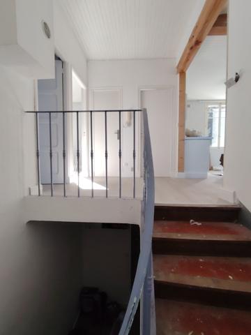 Orange (84100) APPARTEMENT 2 CHAMBRES 70 M² AVEC STATIONNEMENTS