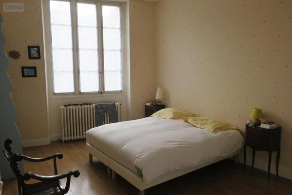 Immeuble à vendre à Bourges dans le Cher (18000), ref : 18005-1665