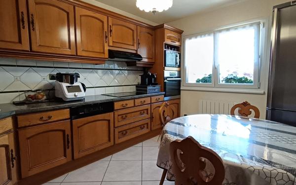 Appartement à vendre    3 pièces • 7 911 m2 Souffelweyersheim