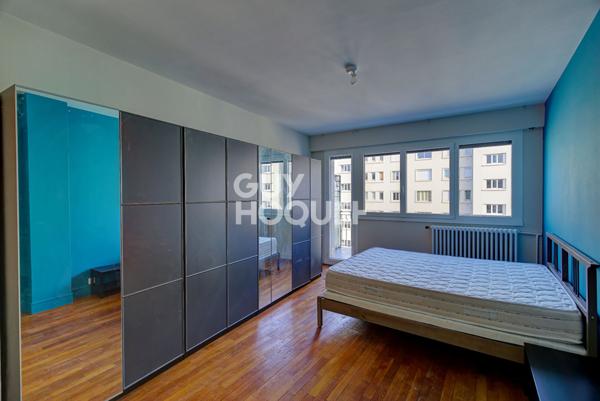 Saint Cloud, dernier étage avec 2 terrasses 3 chambres DPE B