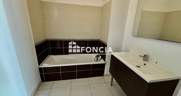 À vendre Appartement 5 pièces 119 m² - Sanary-sur-mer 83110