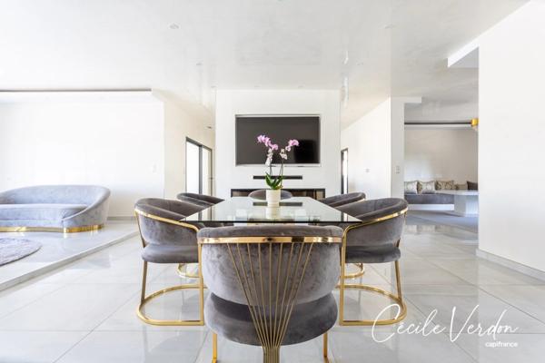 Maison moderne haut de gamme 226 m2 à vendre Bergerac - 9 pièces - 4 chambres - piscine - bureau indépendant - garages