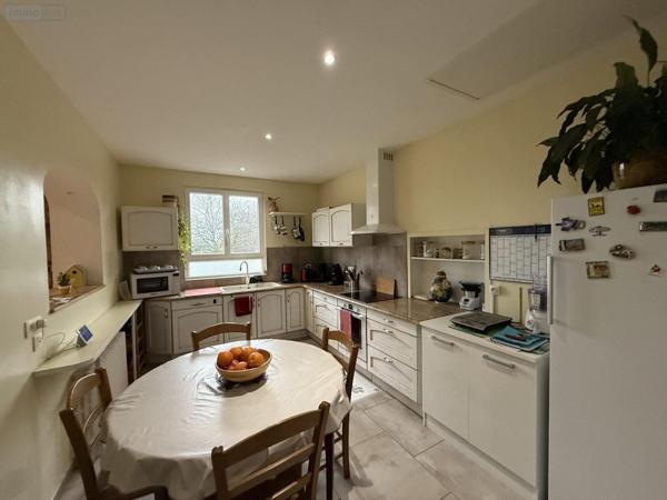 Maison individuelle à vendre à Vendat dans l'Allier (03110), ref : 2025/987-03020