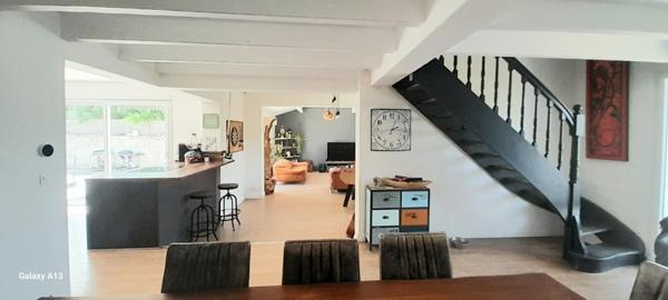 Maison 599 500 € Saint-Xandre 6 p 192 m² DPE C