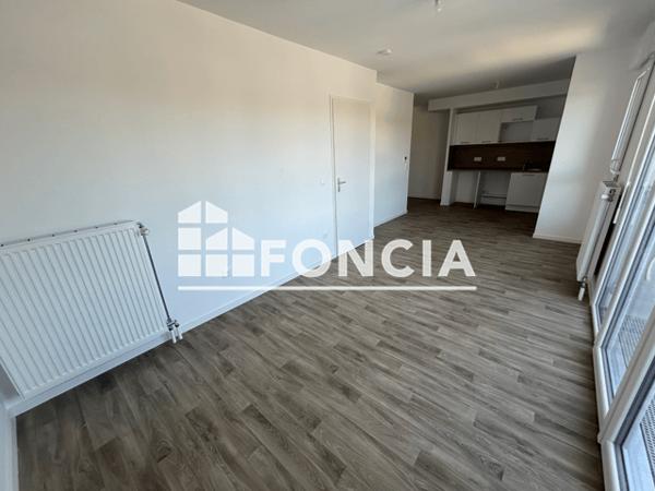 Location Appartement 2 pièces 47.3 m² - Saint Aubin Les Elbeuf 76410