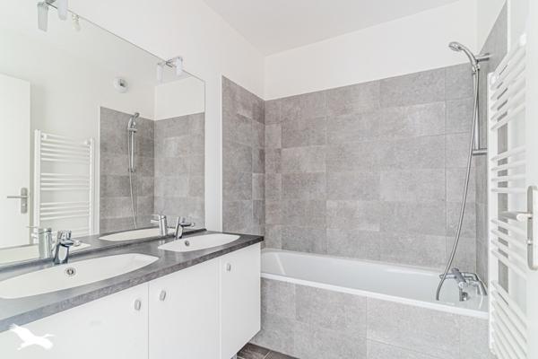 Appartement à vendre |                                       Bordeaux |                                        4 pièces  |  85 m²