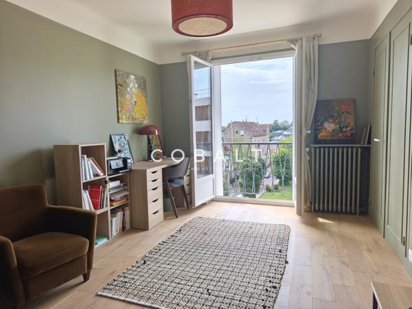 Versailles Rive Droite – Duplex Familial d’Exception