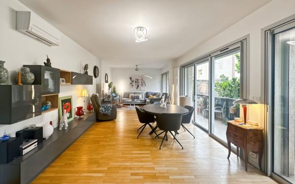 Appartement à vendre    3 pièces • 118,26 m2 Valence