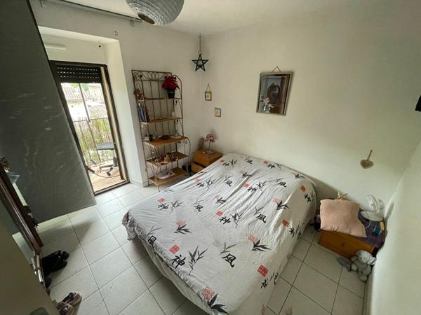 Immeuble à vendre    6 pièces •  Le Martinet