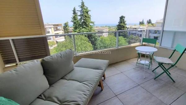 Location                                                      Appartement
                        
                     1 pièces                      26 m2                     à Villeneuve-Loubet