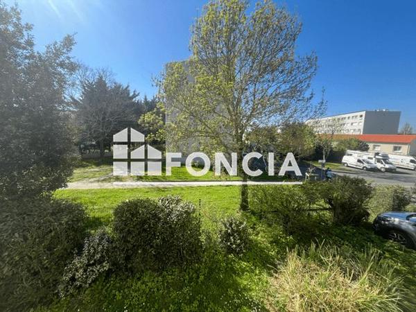 Location Appartement 3 pièces 61.5 m² - La Rochelle 17000