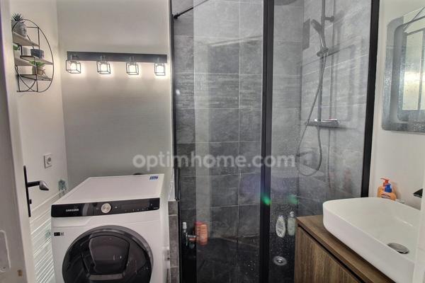 Appartement 3 pièces de 56 m2 avec cave et parking à vendre à POISSY (78)