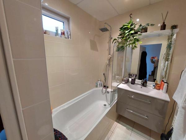 Appartement à louer    2 pièces • 42,10 m2 Yutz