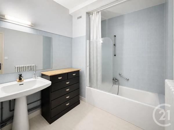Appartement F5 à vendre  5 pièces - 116,21 m 2   DINAN  - 22