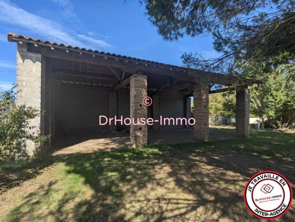 Immeuble à vendre 1 pièce de 107 m²