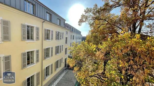 Appartement à louer 2 pièces 47.12m² Mulhouse (68200)