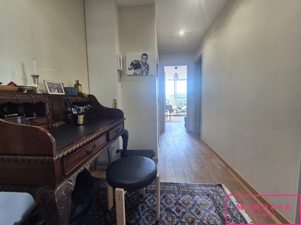 Appartement
                                                                                                                                                                                                                                                                                                                        3 pièce(s)                                                                                                                                                                                                          2 chambre(s)                                                                                                                                                                                                          64  m²
