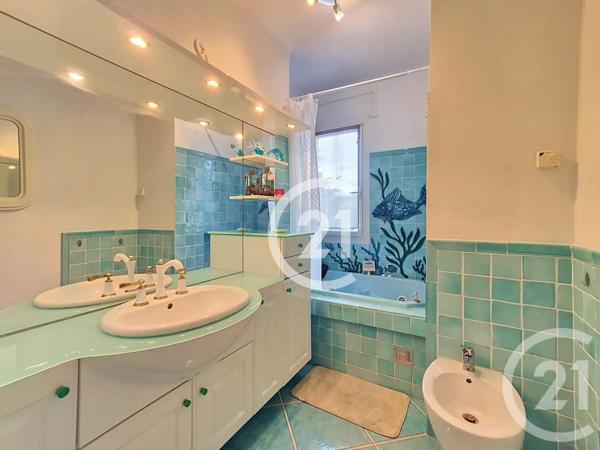 Appartement T3 à vendre  3 pièces - 70,59 m 2   ST MARTIN DE CRAU  - 13