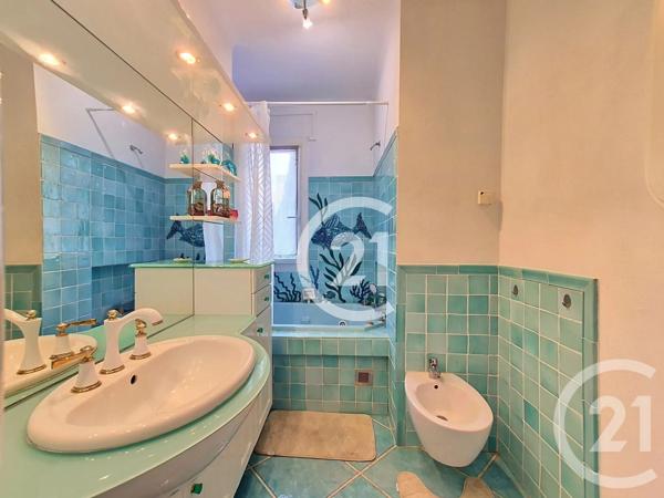 Appartement T3 à vendre  3 pièces - 70,59 m 2   ST MARTIN DE CRAU  - 13