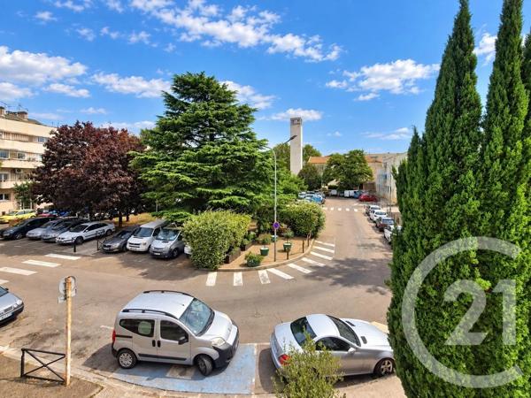 Appartement T3 à vendre  3 pièces - 70,59 m 2   ST MARTIN DE CRAU  - 13