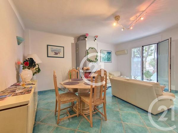 Appartement T3 à vendre  3 pièces - 70,59 m 2   ST MARTIN DE CRAU  - 13
