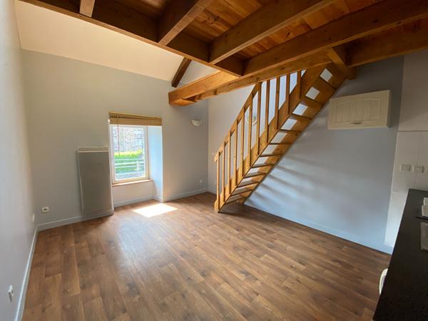A LOUER - Studio duplex à TALENSAC - Axe RENNES / PLELAN LE GRAND