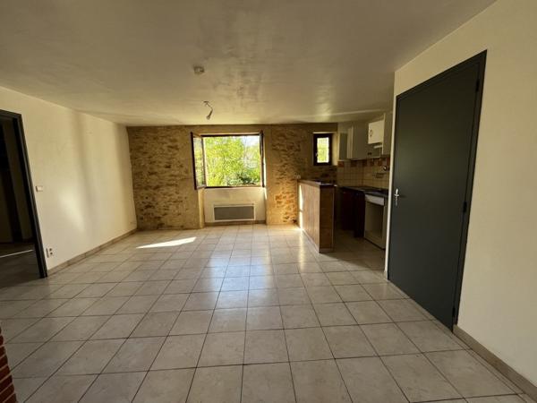 Maison 86 700 € Sauveterre-la-Lémance 8 p 104 m² DPE E