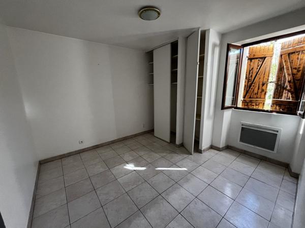 Maison 86 700 € Sauveterre-la-Lémance 8 p 104 m² DPE E