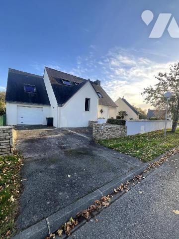 Maison contemporaine Proche bourg de PLOEREN -  4 Chambres + 1 Bureau TERRAIN 585 M2