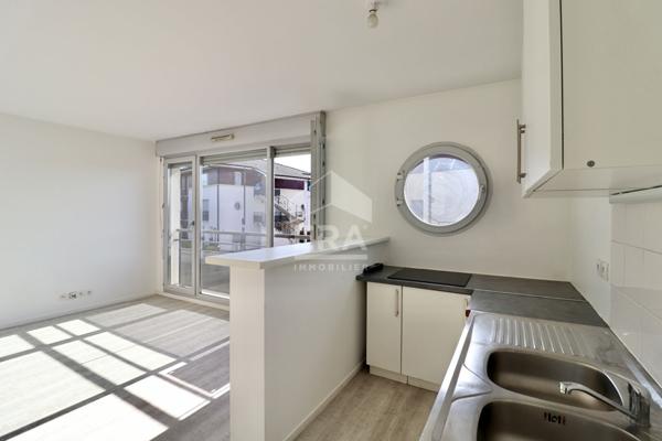 Charmant appartement 2 pièces à vendre à Chelles, quartier Mont-Chalâts - Madeleine