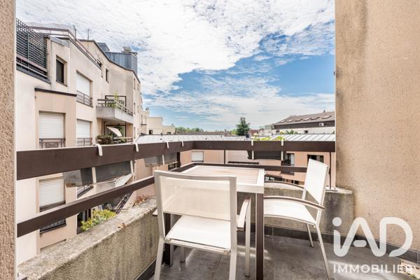 Appartement à vendre 2 pièces 52,79 m² Suresnes