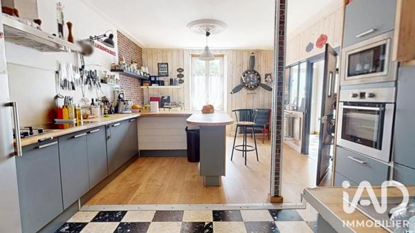 Maison à vendre 7 pièces 111,7 m² Pont-de-Buis-lès-Quimerch