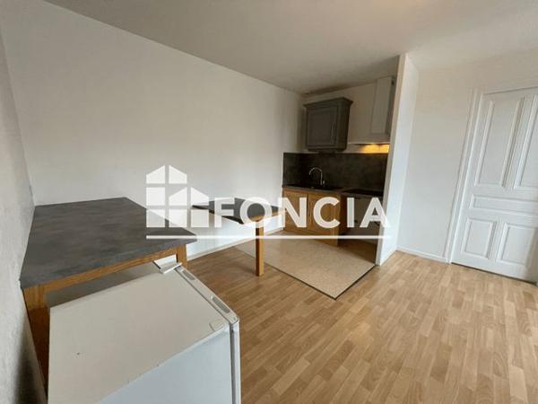 Location Appartement 3 pièces 55 m² - 59 RUE BOURBON Charleville Mezieres 08000