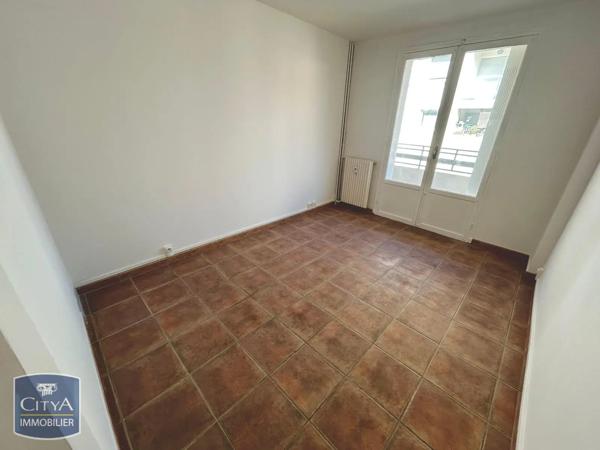 Appartement à louer 3 pièces 59.24m² Toulon (83100)
