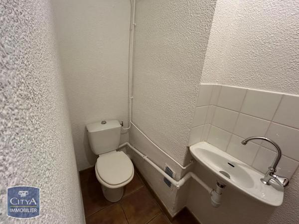 Appartement à louer 3 pièces 59.24m² Toulon (83100)
