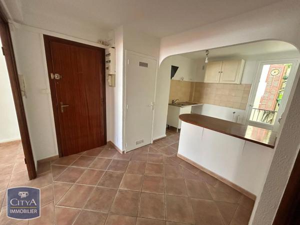 Appartement à louer 3 pièces 59.24m² Toulon (83100)