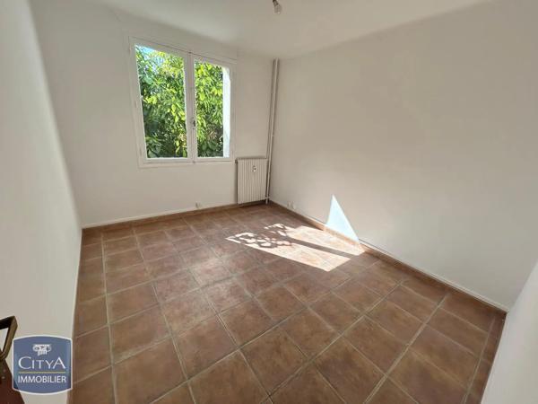 Appartement à louer 3 pièces 59.24m² Toulon (83100)