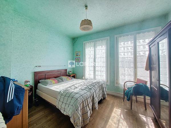 Achat maison près de LA FERE - 6 pièce(s) - 219 m² - 149 900 €