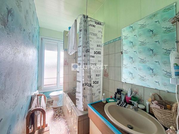 Achat maison près de LA FERE - 6 pièce(s) - 219 m² - 149 900 €