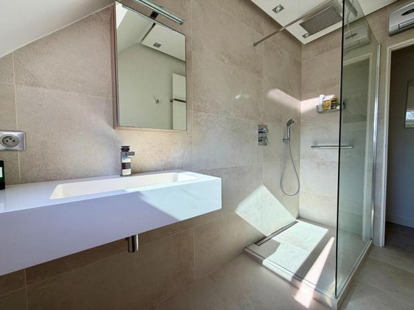 Maison 4 chambres + bureau - La BOUVARDIERE