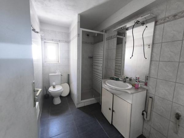 Appartement à GONFARON (83590)
