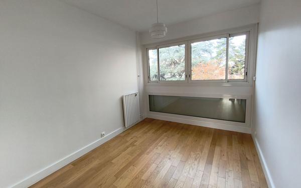 Appartement à vendre    4 pièces • 78,38 m2 Joinville-le-Pont